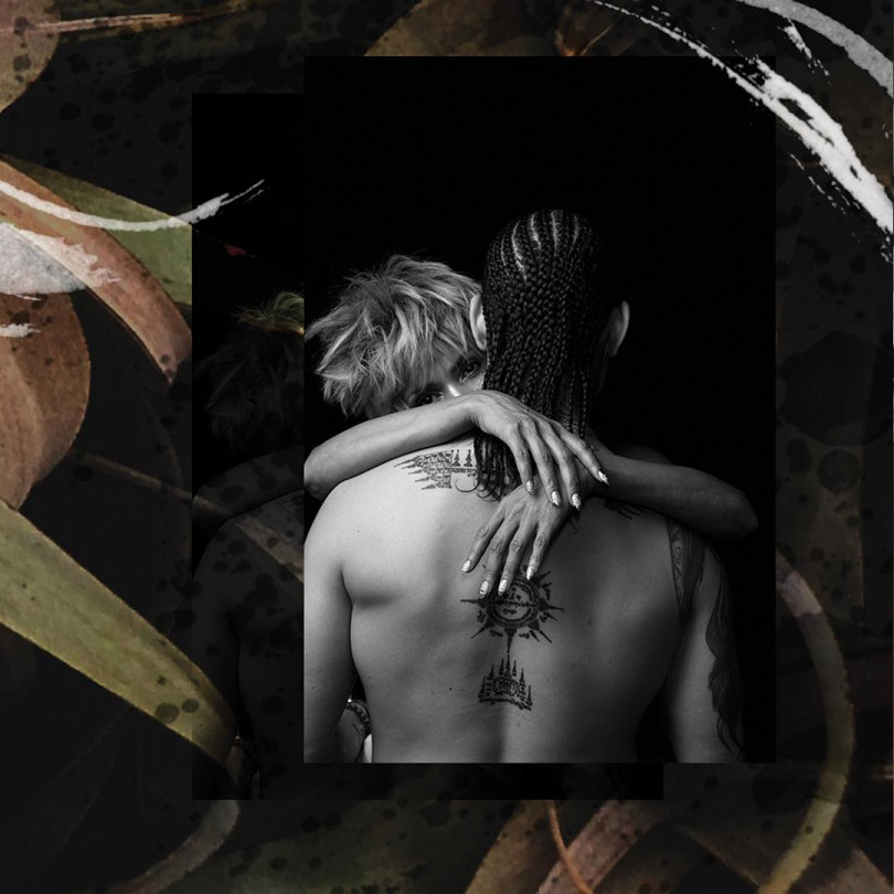 Холли Берри с мужчиной