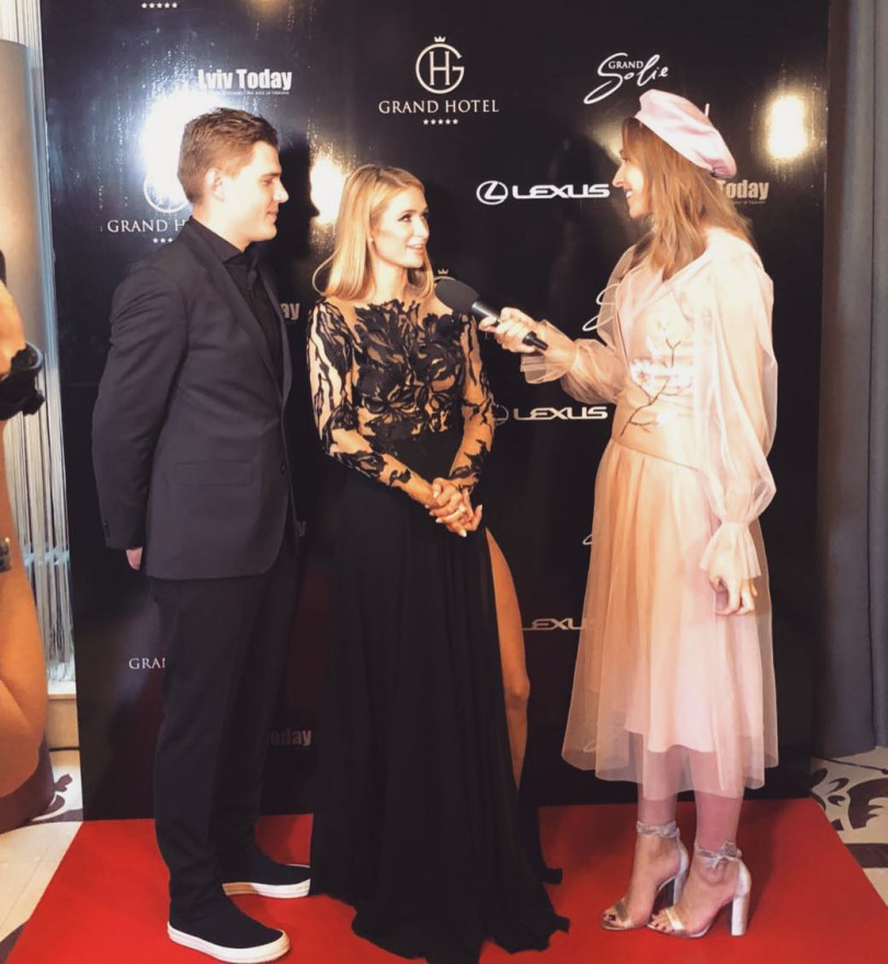 Пэрис Хилтон во Львове