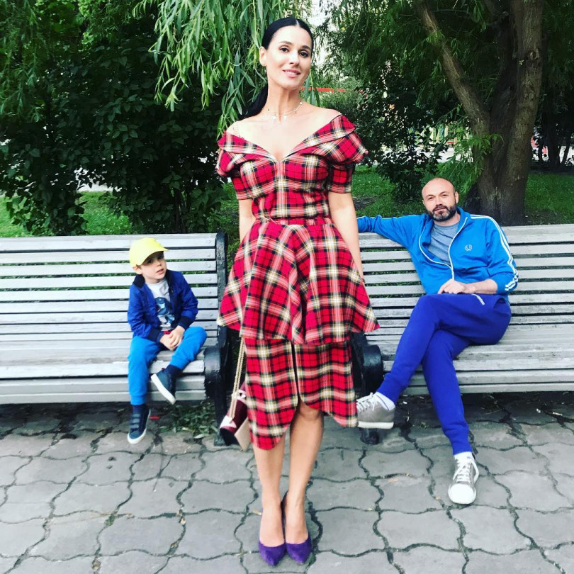 Маша Ефросинина с мужем и сыном