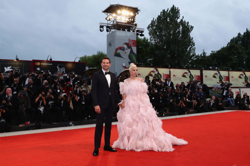 Гага и Купер