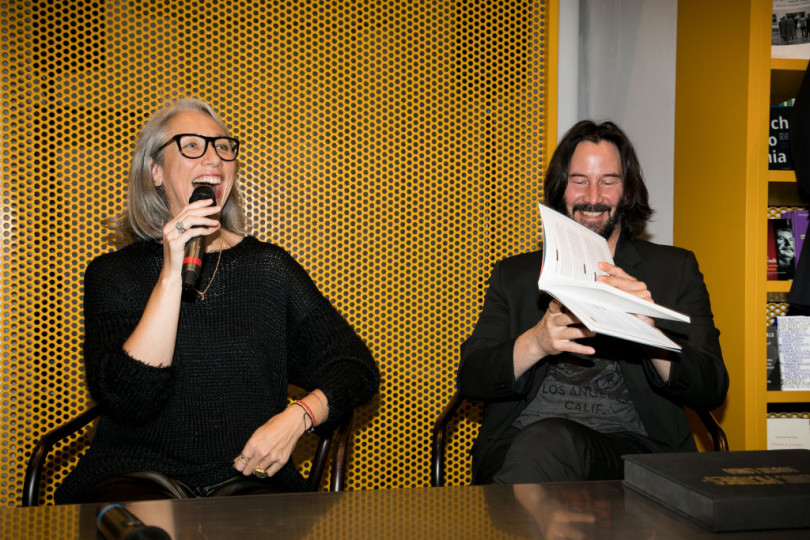 Вот так новость: Киану Ривз впервые за долгие годы сходил на свидание