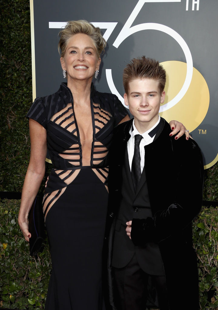 Красавица-мама Анджелина Джоли появилась на красной дорожке с сыном