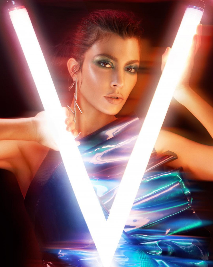Кортни Кардашьян V magazine