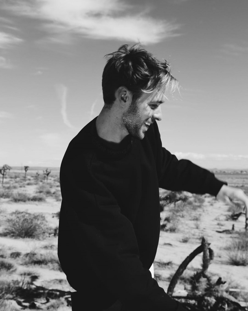 Макс Барских путешествует по пустыне