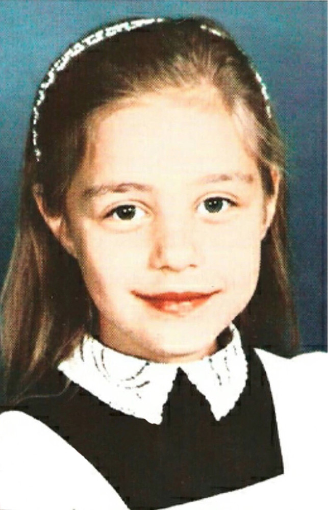 Тина Кароль в детстве