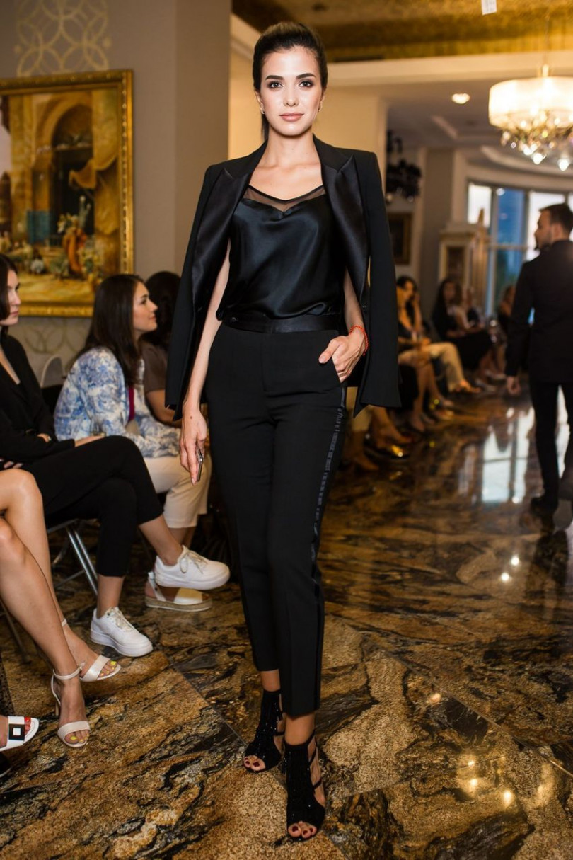 Показ Виктории Гресь