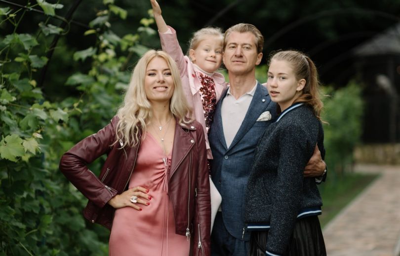 Ольга Горбачева с мужем и детьми