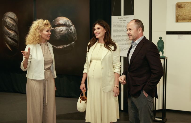 Тигипко с беременной женой пришел на годовщину Art Ukraine Gallery