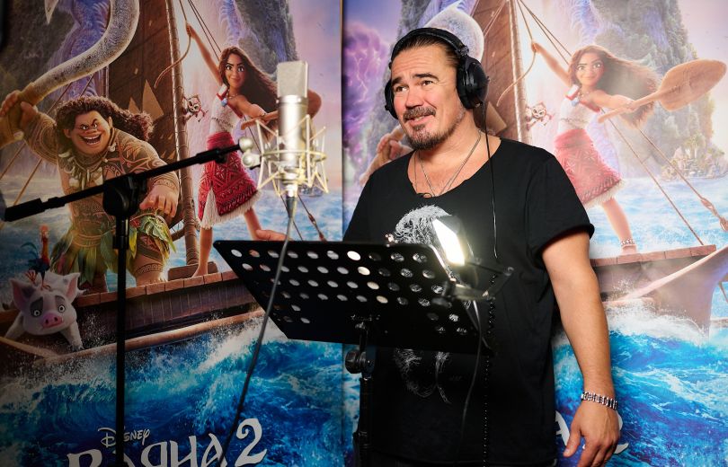 Звезда ТНМК Олег Михайлюта снова подарит голос персонажу Мауи в «Ваяне 2» от Disney