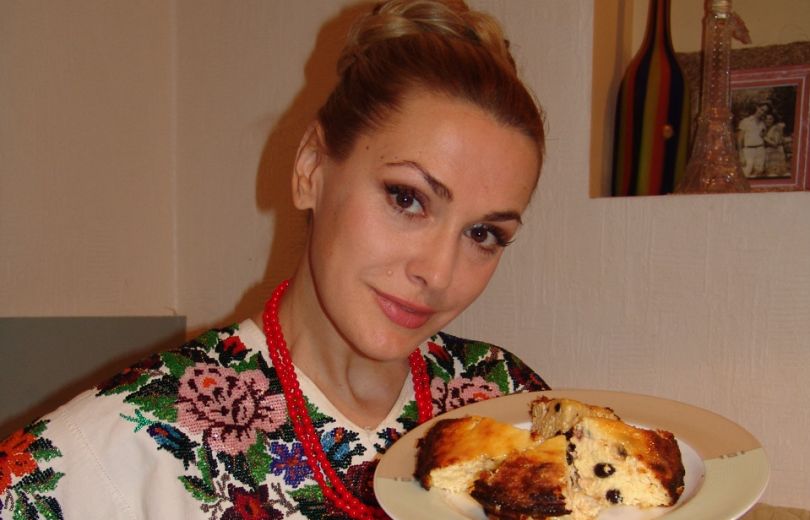 Ольга Сумская готовит творожную пасху
