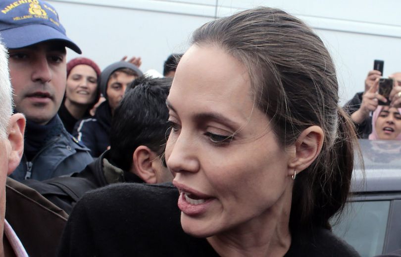 Инсайдер: Анджелина Джоли ест только раз в три дня и весит 34 кг!