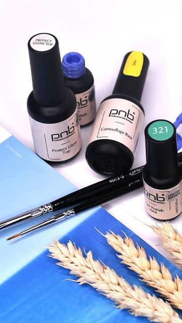 10 років досвіду Professional Nail Boutique. Вектор на гіпоалергенність
