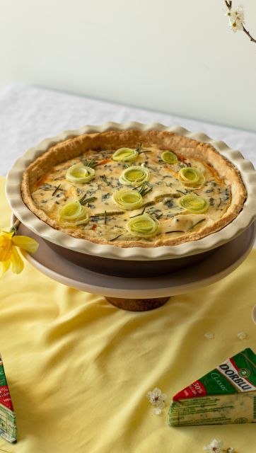 киш с курицей, шпинатом и сыром Dorblu