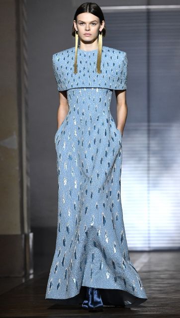 Сила женщины: в Париже прошел показ Givenchy Couture
