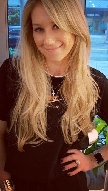 Анна Курникова