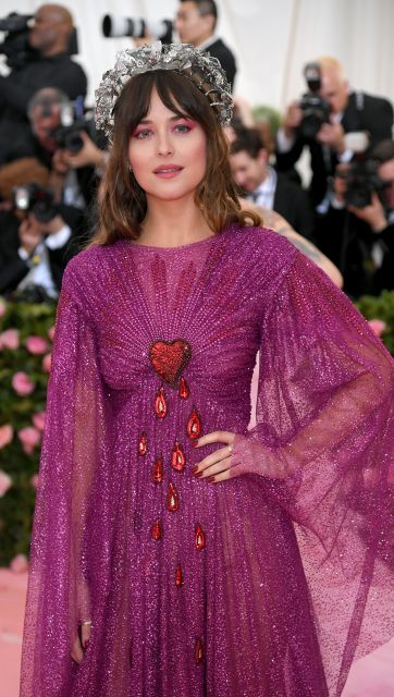 Дакота Джонсон на Met Gala 2019