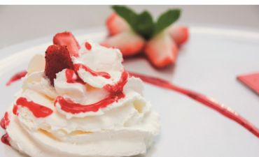 Десерт со сливками