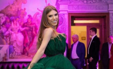 Певица Ассоль