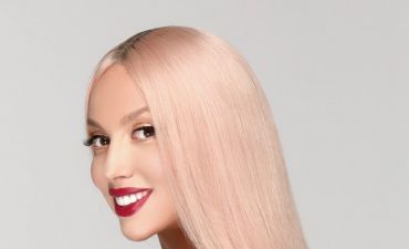 Оля Полякова