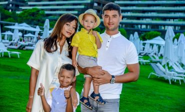 Виктория Батуи с семьей