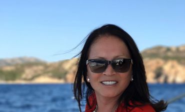 София Ротару восхитила полконников пляжными фото