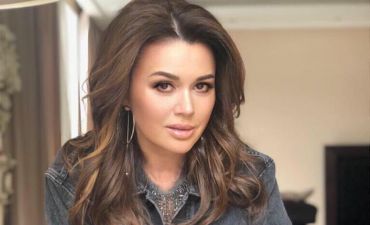 Анастасия Заворотнюк