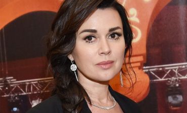 Анастасия Заворотнюк