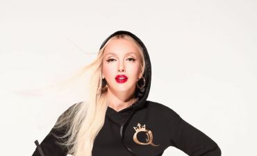 Оля Полякова