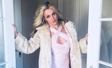 Какая фигура! Бритни Спирс восхитила сексуальным снимком в нижнем белье