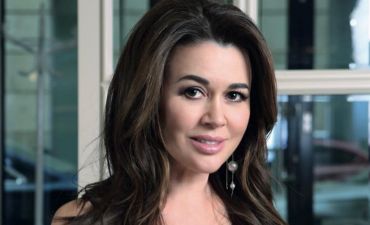 Анастасия Заворотнюк