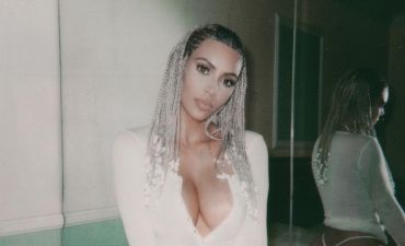 Дочь Ким Кардашьян сфотографировала ее оголенной: поклонники в шоке