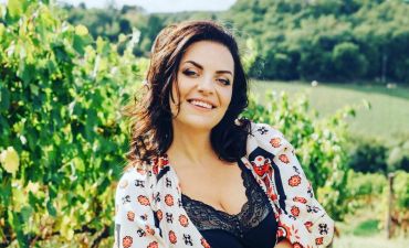 Наталья Холоденко