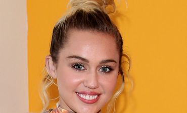 В сеть попали фото совершенно голой Майли Сайрус