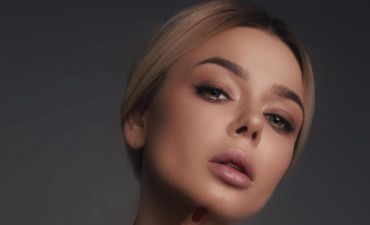 Алина Гросу