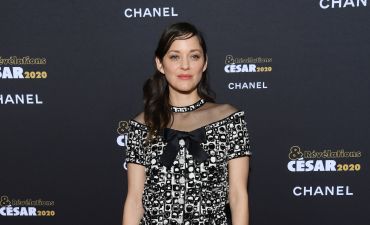 Марион Котийяр - лицо духов Chanel N°5