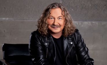 Игорь Николаев