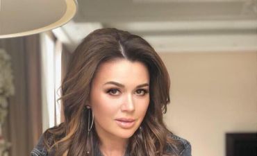 Анастасия Заворотнюк