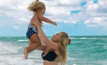 Яна Соломко путешествует с двухлетней дочерью по Доминикане