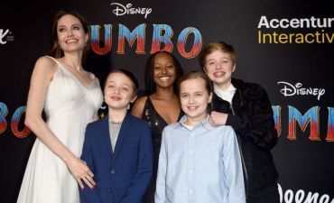 Анджелина Джоли