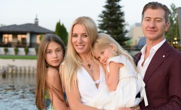 Ольга Горбачева и Юрий Никитин с детьми