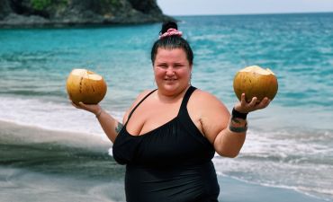 alyona alyona в купальнике