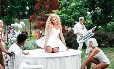 Оля Полякова