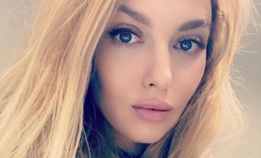 Оля Полякова