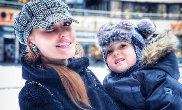 Семейный портрет: Слава Каминская поделилась трогательным фото с мужем и детьми