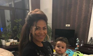 Это талант! 7-месячная дочь Гайтаны играет на пианино