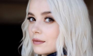 Мика Ньютон