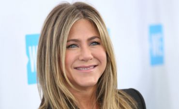 Дженнифер Энистон