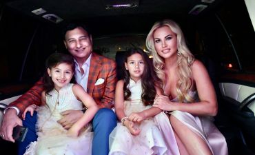 Камалия и ее муж Мохаммад Захур с детьми