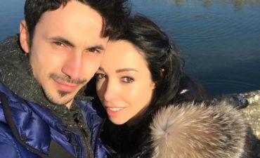 Приятное с полезным: Екатерина Кухар с мужем устроила романтическую прогулку по Версалю на гастролях