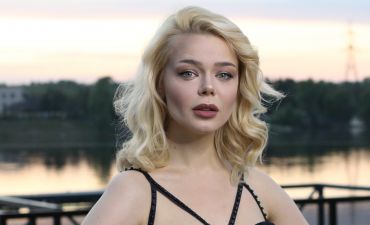 Аліна Гросу